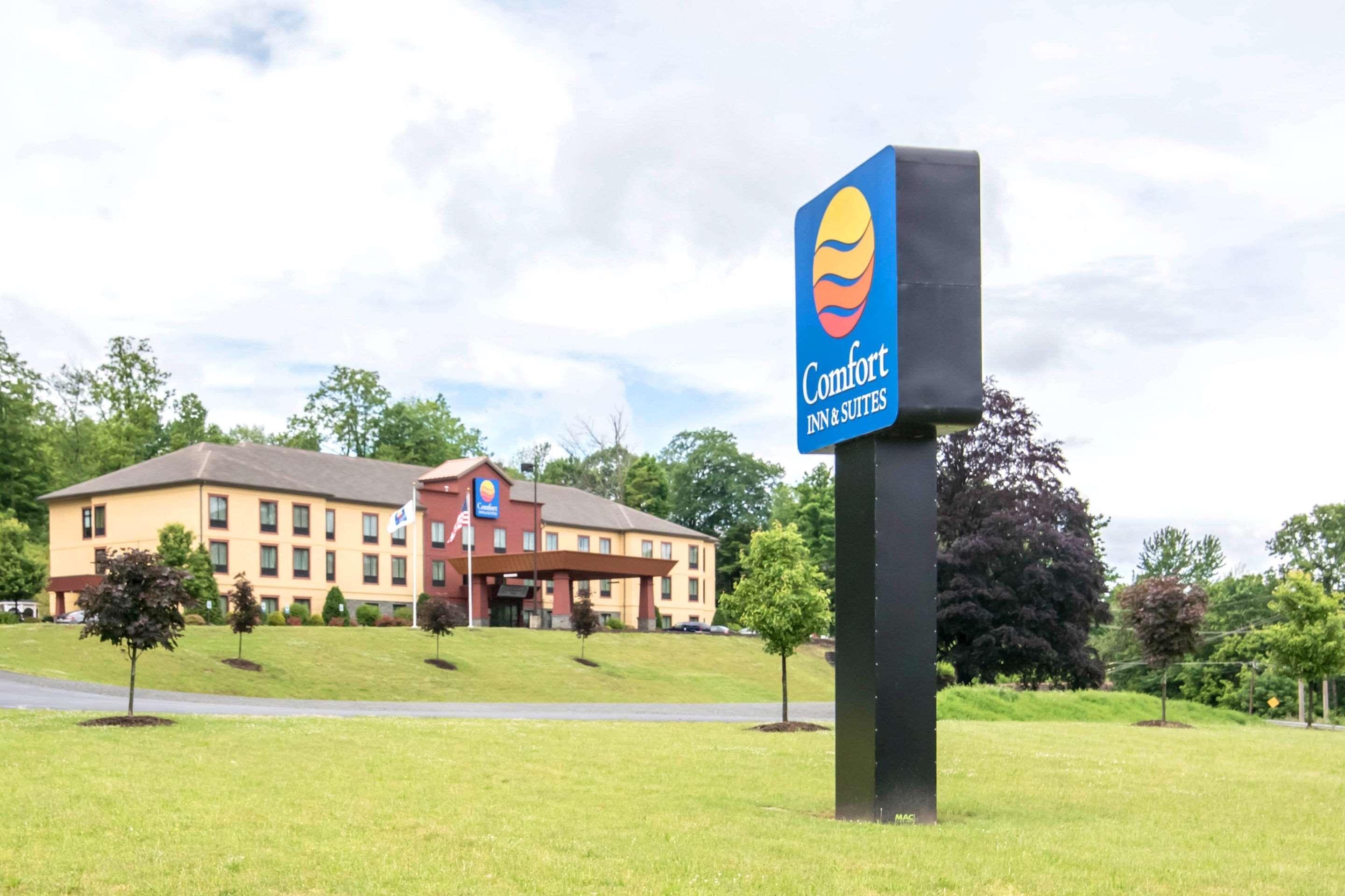 Comfort Inn & Suites Tunkhannock Екстериор снимка
