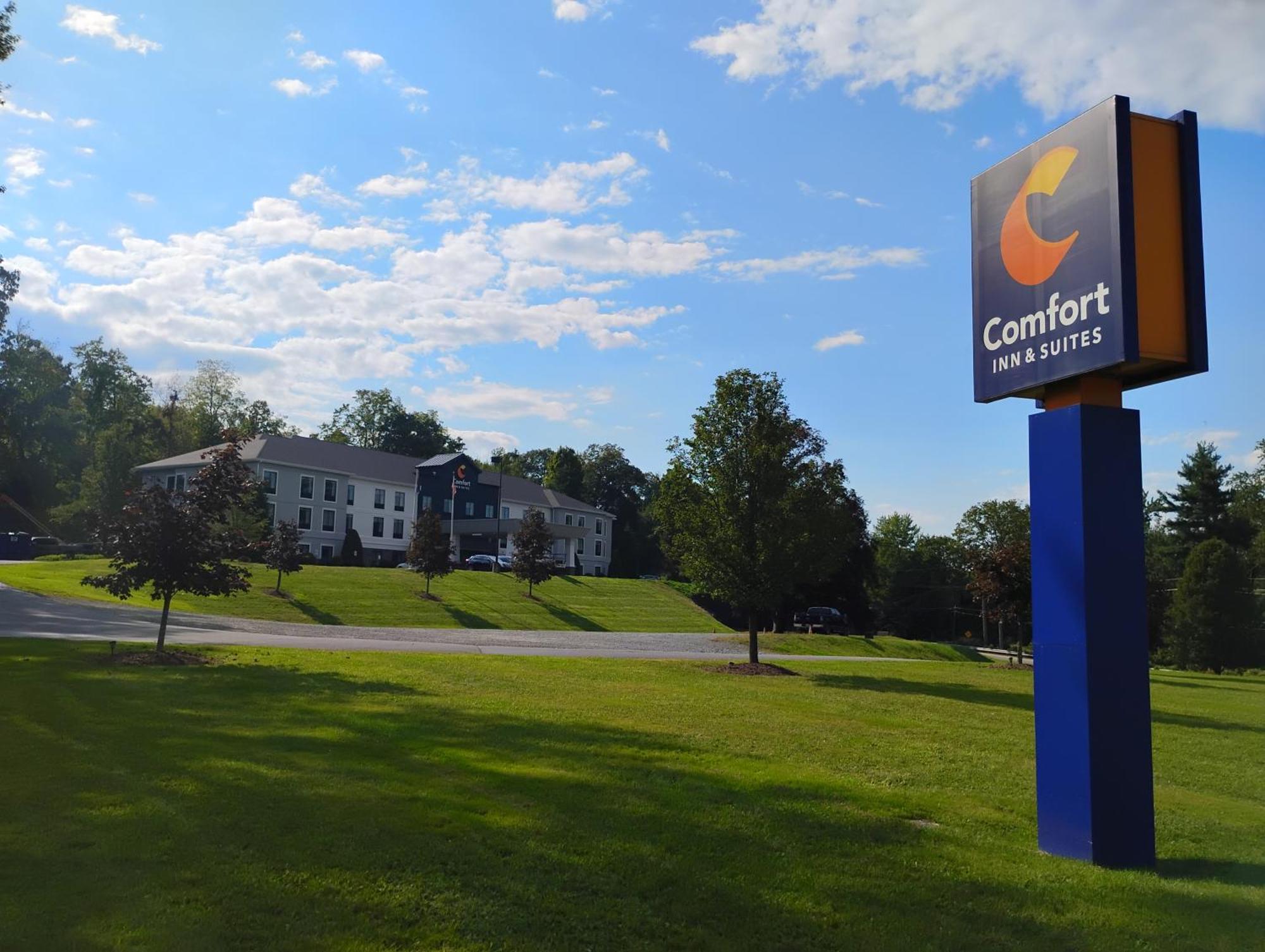 Comfort Inn & Suites Tunkhannock Екстериор снимка