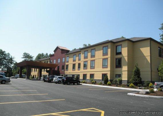 Comfort Inn & Suites Tunkhannock Екстериор снимка