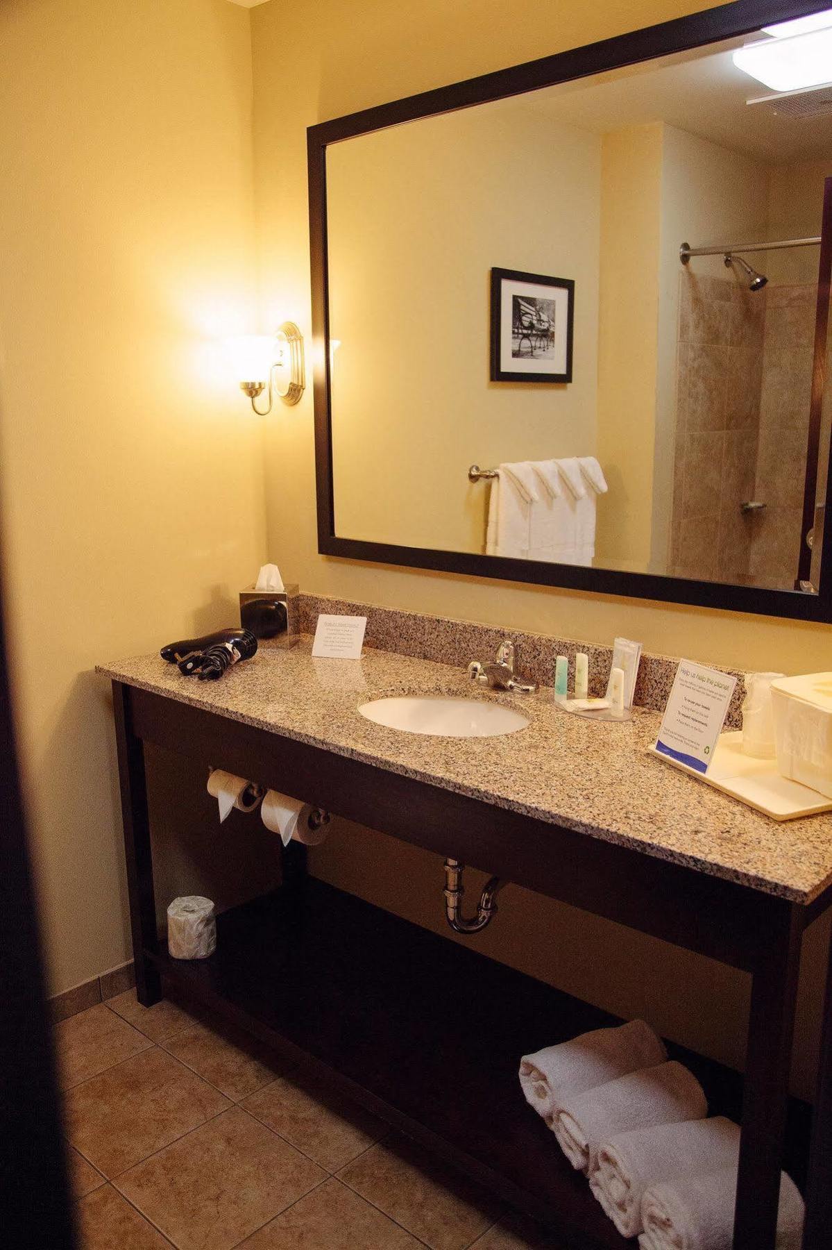 Comfort Inn & Suites Tunkhannock Екстериор снимка